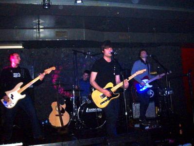 Grupos Zaragoza: Mister Hyde